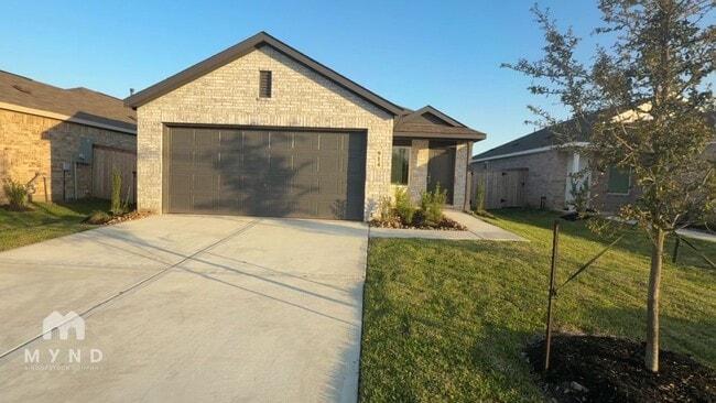 property at 914 Lago Laceno Ln