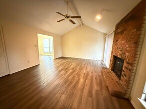 2831 E 81st Pl in Tulsa, OK - Building Photo - Building Photo