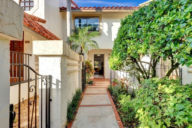 7844 La Mirada Dr in Boca Raton, FL - Building Photo - Building Photo