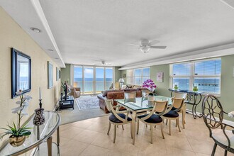 3000 S Ocean Blvd in Boca Raton, FL - Building Photo - Building Photo