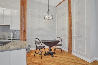 222 Williams St E in Glastonbury, CT - Building Photo - Building Photo