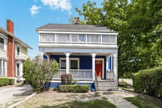 1315 Washtenaw Ave in Ann Arbor, MI - Building Photo - Building Photo