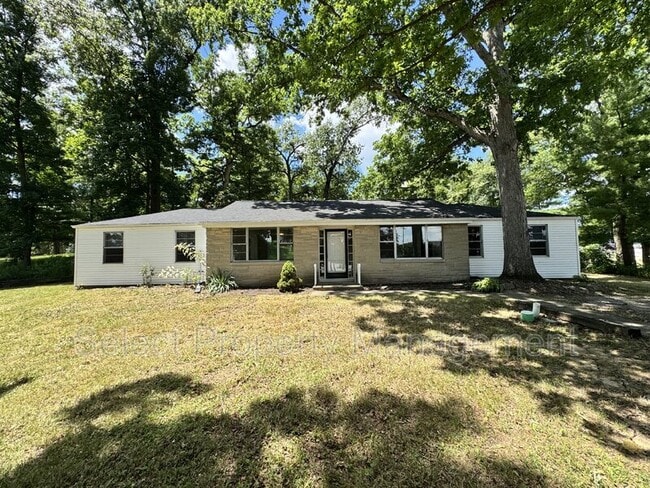 property at 7515 Aboite Center Rd
