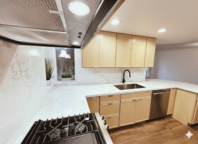 4010 Layang Layang Cir, Unit A in Carlsbad, CA - Building Photo