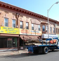 172 Market St in Passaic, NJ - Building Photo