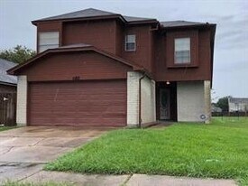 5922 Beaconridge Dr in Houston, TX - Building Photo