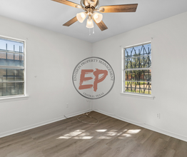 2017 Broadway St in Waco, TX - Building Photo - Building Photo