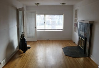 824 College Ave in Regina, SK - Building Photo - Building Photo