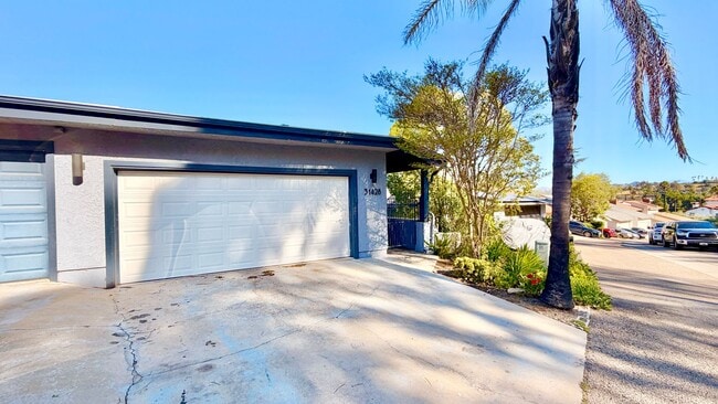 property at 31428 Club Vista Ln