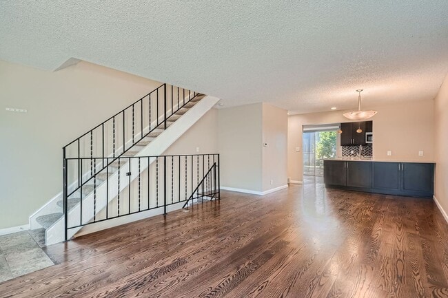 property at 4452 W Pondview Dr