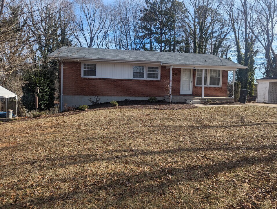 124 Rosemary Ln in Danville, VA - Building Photo