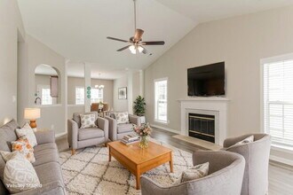 11433 Chapeclane Rd in Charlotte, NC - Building Photo - Building Photo