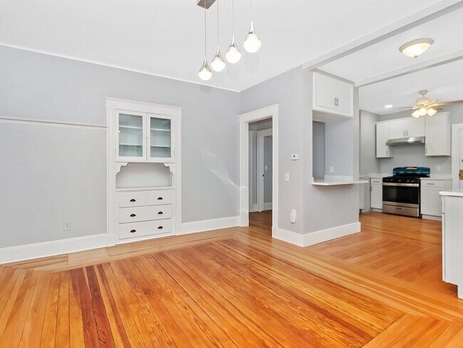 74 Union St, Unit #1 in Boston, MA - Building Photo - Building Photo