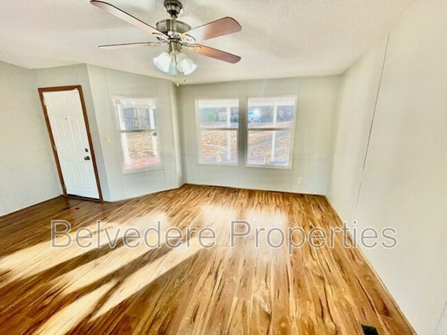 237 Red Oak Dr in Stokesdale, NC - Building Photo - Building Photo
