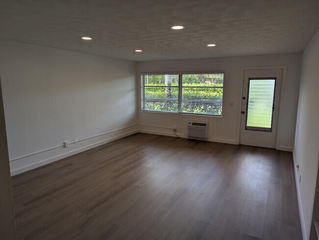 4800 N Flagler Dr-Unit -2 in West Palm Beach, FL - Building Photo - Building Photo
