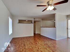 725 W Utopia Rd in Phoenix, AZ - Building Photo - Building Photo