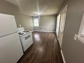 6205 E 152 Terrace in Grandview, MO - Building Photo - Building Photo