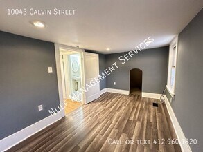 10043 Calvin St in Pittsburgh, PA - Building Photo - Building Photo
