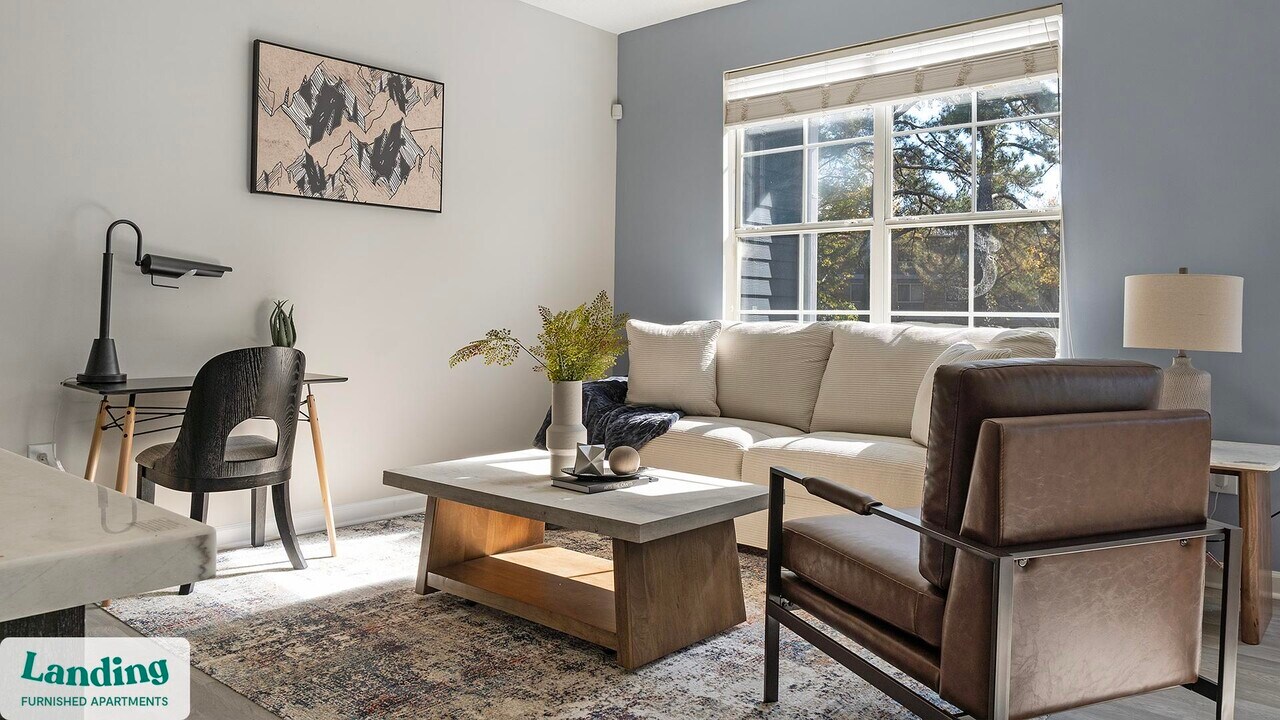 100 Peyton Pl SW in Atlanta, GA - Building Photo