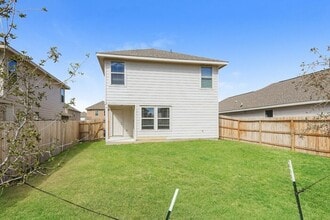 9422 Somers Bend in San Antonio, TX - Foto de edificio - Building Photo