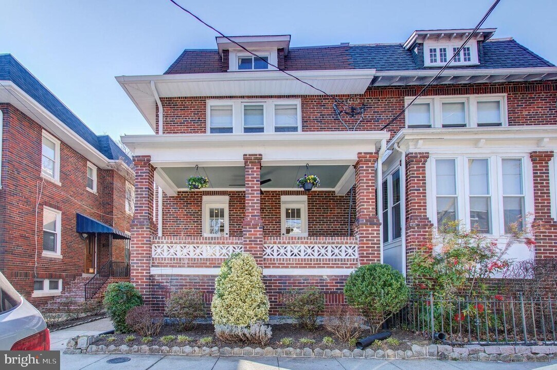 7124 9th St NW in Washington, DC - Building Photo