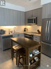 7895 Jane St in Vaughan, ON - Building Photo - Building Photo