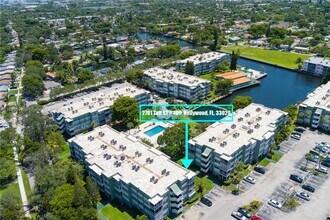 2781 Taft St in Hollywood, FL - Building Photo - Building Photo
