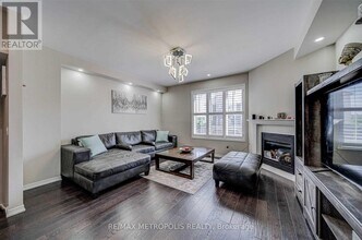 128 Cedar Lake Crescent in Brampton, ON - Building Photo - Building Photo