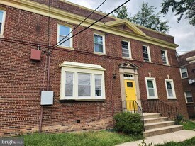 812 Taylor St NE in Washington, DC - Building Photo