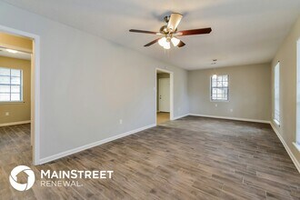 5210 Woody Dr in Horn Lake, MS - Building Photo - Building Photo