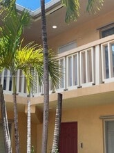 324 SE 10th Ave in Pompano Beach, FL - Building Photo - Building Photo