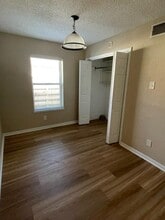 12227 11th St in Santa Fe, TX - Building Photo - Building Photo