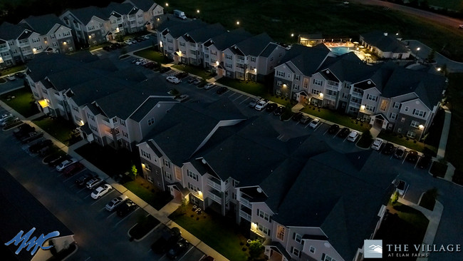 Village at Elam Farms in Murfreesboro, TN - Foto de edificio - Building Photo