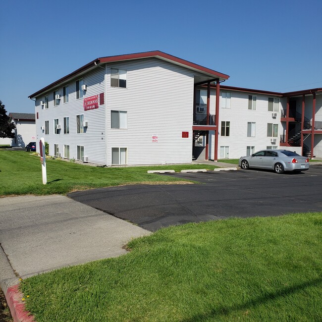 Houston House in Spokane, WA - Foto de edificio - Building Photo