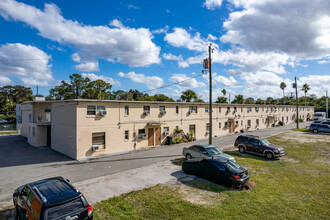 Rose Garden Apartments in Cocoa, FL - Building Photo - Building Photo