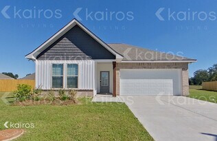 113 Hendrix Rd in Carencro, LA - Building Photo