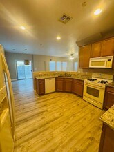 8455 N Placita De La Manzana in Tucson, AZ - Building Photo - Building Photo