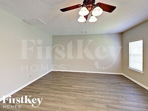 5718 Parkstone Drive in Matthews, NC - Building Photo - Building Photo