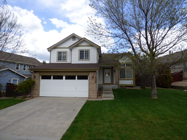 property at 1121 W English Sparrow Trail