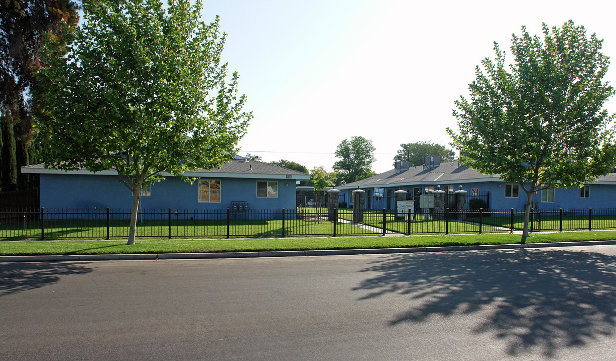 Addy B Apartments in Fresno, CA - Building Photo