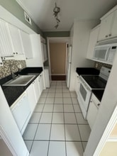 1469 Bobolink Pl in St. Louis, MO - Building Photo - Building Photo
