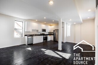 1257 N Greenview Ave, Unit CH in Chicago, IL - Foto de edificio - Building Photo