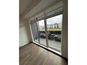 8509-8158 158 St in Surrey, BC - Building Photo - Building Photo