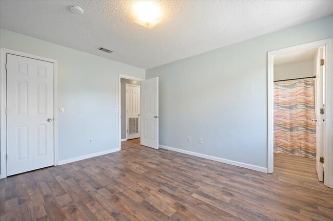 756 Melissa Dr in Hinesville, GA - Building Photo - Building Photo