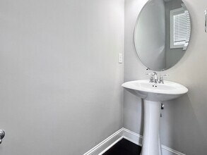 156 Wildfell Trl in Cary, NC - Foto de edificio - Building Photo