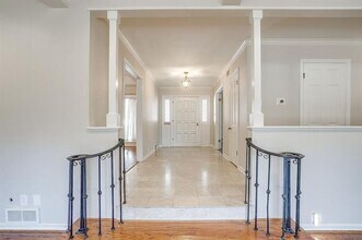 2400 Winton Terrace W in Fort Worth, TX - Building Photo - Building Photo