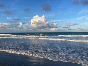 3341 1st Ave in Fernandina Beach, FL - Foto de edificio - Building Photo