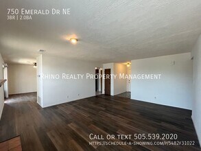 750 Emerald Dr NE in Rio Rancho, NM - Building Photo - Building Photo