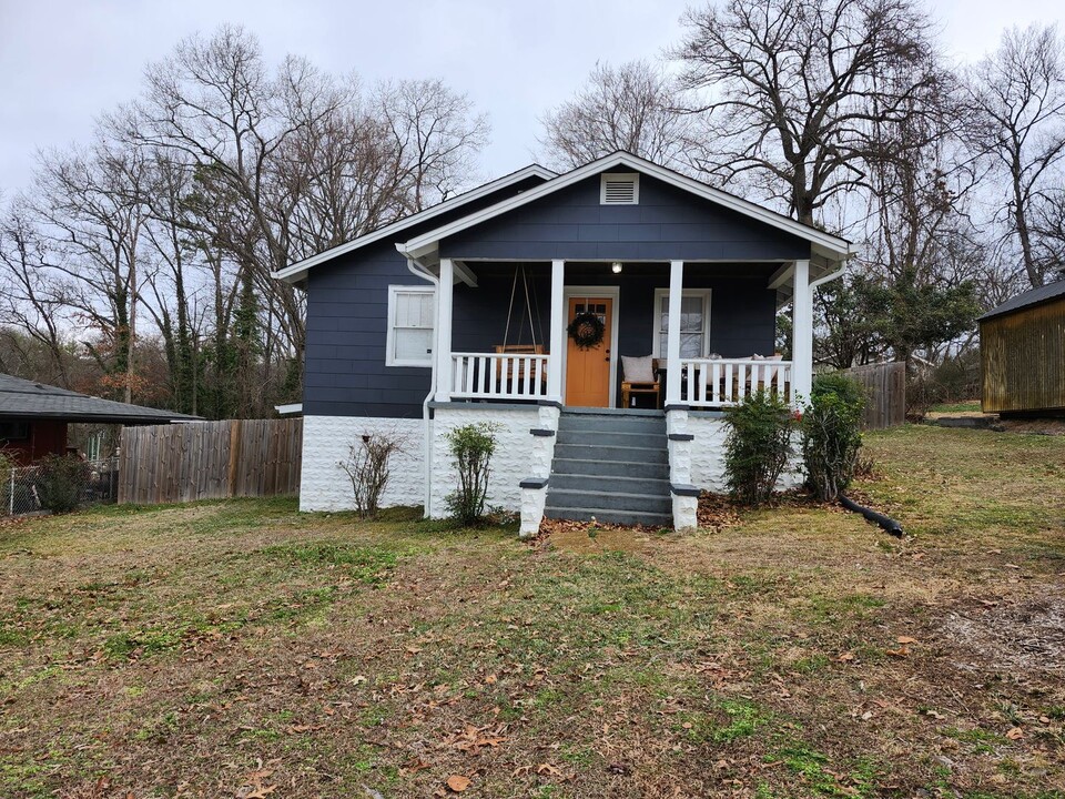 430 Warren St in Rossville, GA - Building Photo