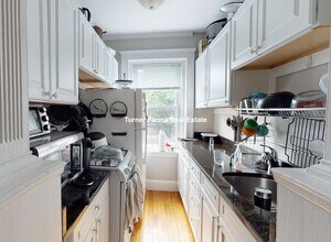 11 Gray St, Unit 5 in Cambridge, MA - Building Photo - Building Photo